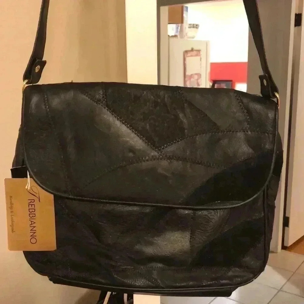 Trebbianno leather shoulder bag